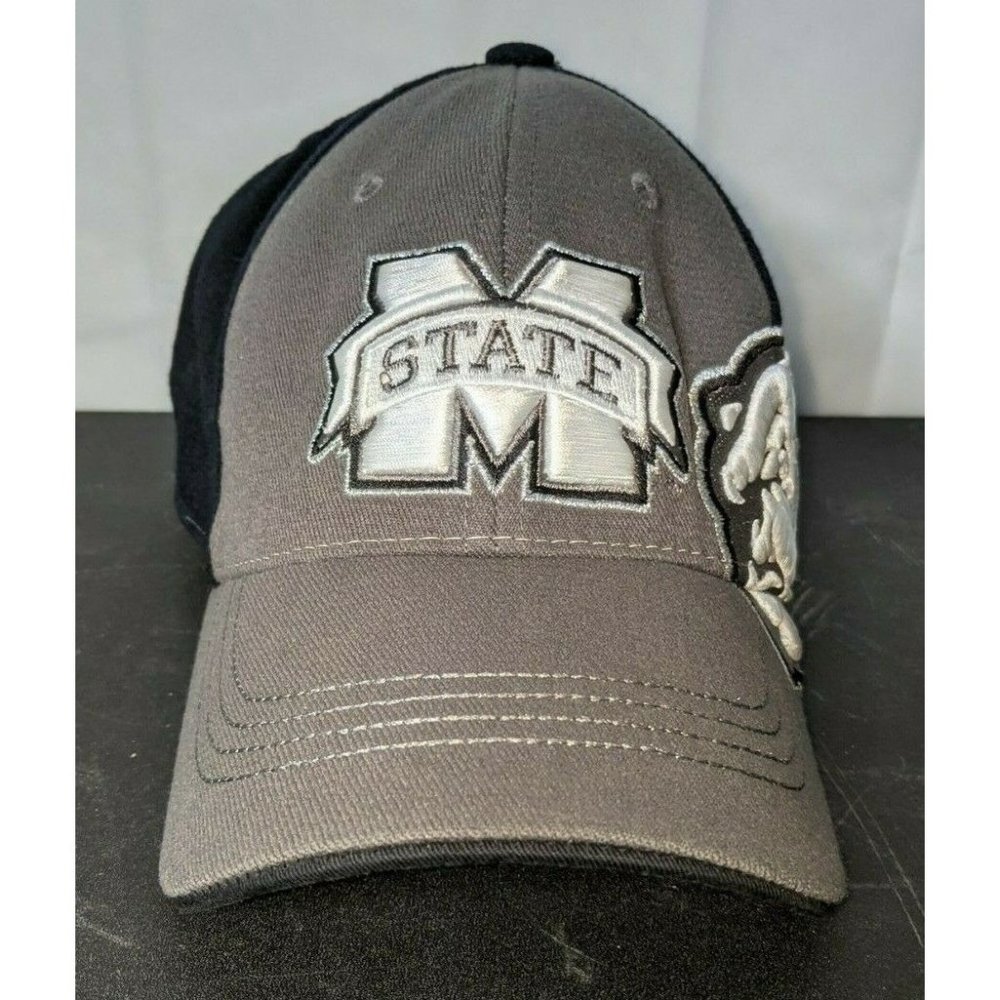 Mississippi State Bulldogs Official Collegiate License One Fit Hat Black EUC
